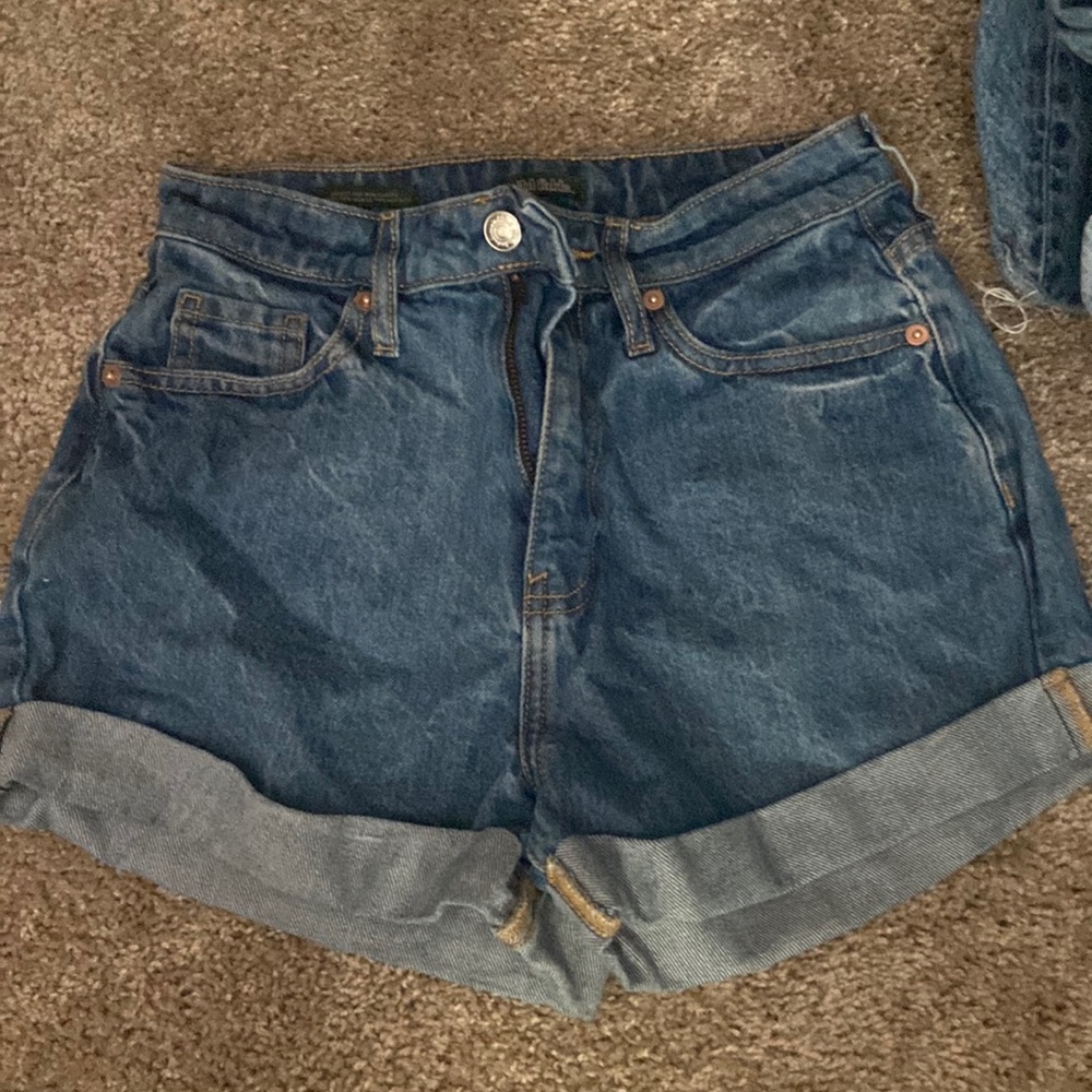 Wild fable happy mom shorts